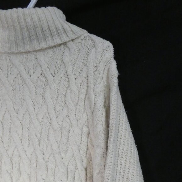 Cream Turtleneck Sweater | xl - extra large - Picture 11 of 16